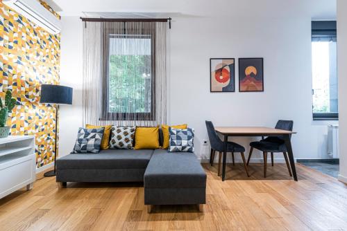 Studio Apartment image 8