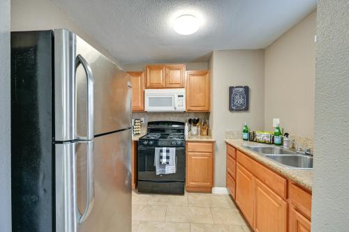 Inviting Poway Studio with Patio and Gas Grill!