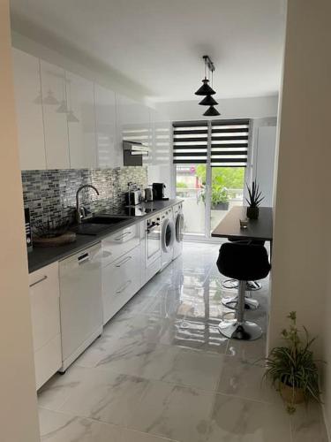 Superbe appartement carré Delfino Port de Nice, Nice (fotografie 9)