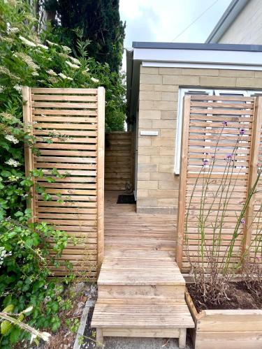 The Bit On The Side, Private Studio, Own Entrance, Free Driveway Parking, 10 min Drive to Bath, Cheap EV point, Bath (foto 3)