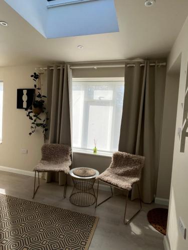 The Bit On The Side, Private Studio, Own Entrance, Free Driveway Parking, 10 min Drive to Bath, Cheap EV point, Bath (foto 9)