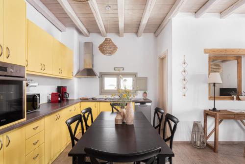 Näkymä ulkoa, Paros House Villa in Pounta / Sotires