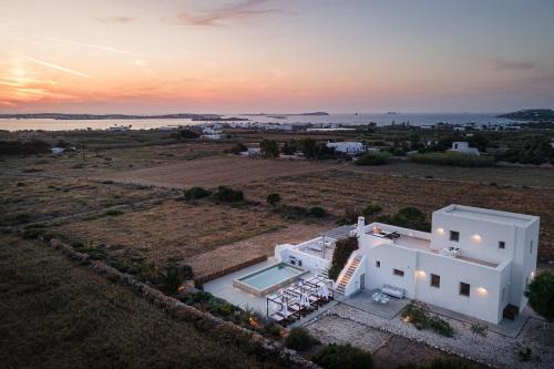 Paros House Villa