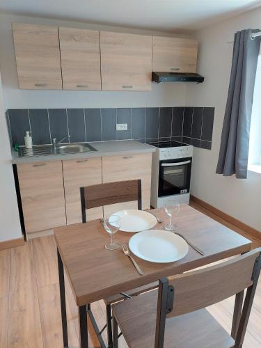 ° studio 2 - Lunéville centre ° (° studio 2 - Luneville centre °) in 呂內維勒