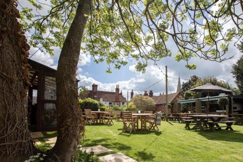 Градина, The Griffin Inn in Danehill