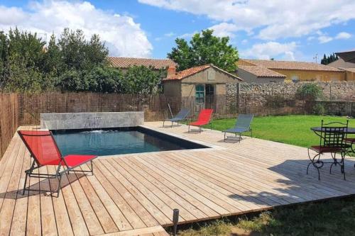 Vaste demeure avec piscine, à 14 km de la mer. - Location, gîte - Salles-d'Aude