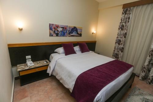 Jawhara Inn Hotel - فندق الجوهرة سفاجا Room Type - Double or Twin Room with City View