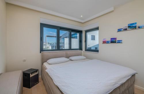 Superior Apartment image 10