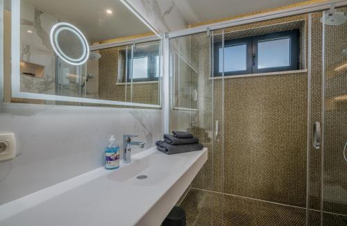 Superior Apartment image 4