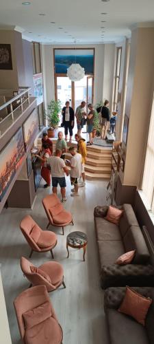 Hotel Crowded House photo