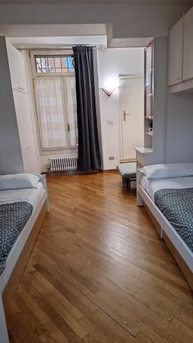 Historic Center - with 2 Single Beds