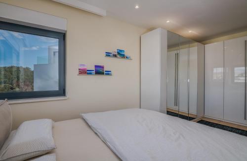 Superior Apartment image 9
