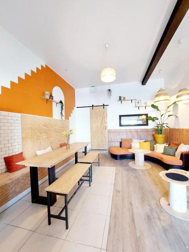 COAST - Utopy Hostel – Biarritz, MO
