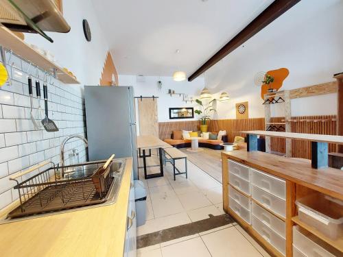 COAST - Utopy Hostel – Biarritz, MO