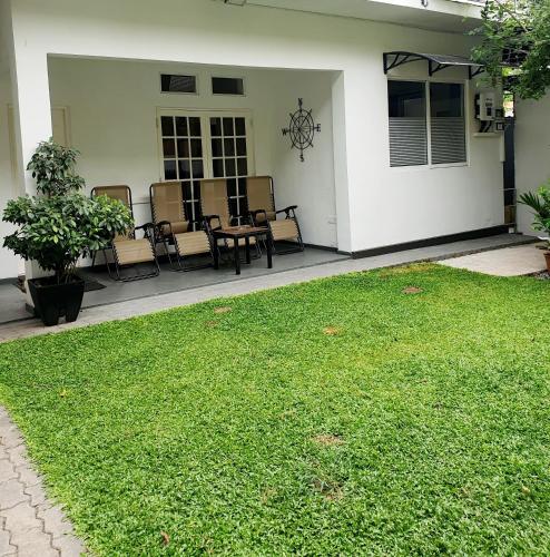 Exterior view, Home From Home in Nugegoda Area