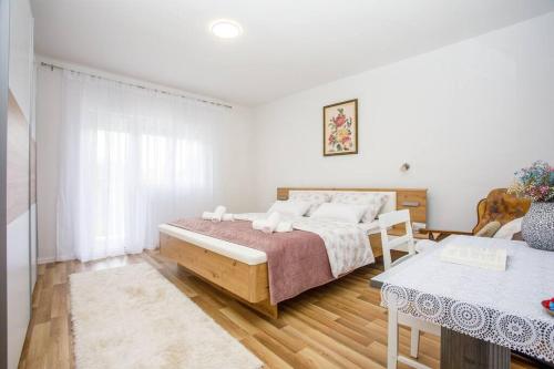 New Charming Apartment Ivana - centrally located