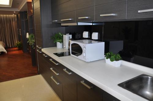 Kitchen, Ring Service Apartment 798 Art Zone near Yun Zhi Restaurant