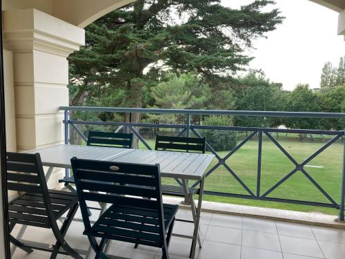 Studio à 300m de la plage, parc, piscine, terrasse - Location saisonnière - La Baule-Escoublac