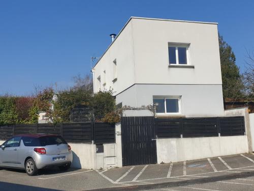 Maison moderne 3 chambres 6 mns plage - Location saisonnière - Lorient