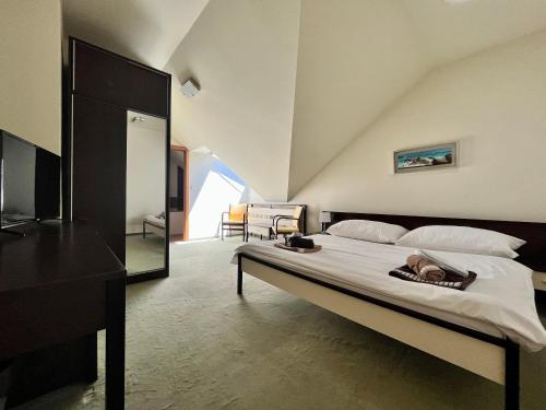 1 double bed