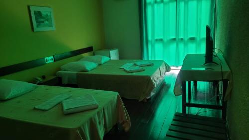 Single Room image 7