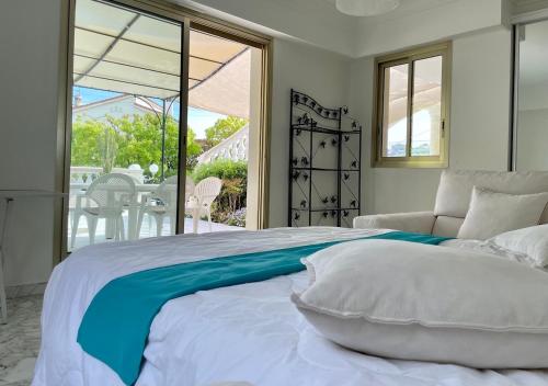 Appartement en rez de jardin dans villa à Nice, Nice