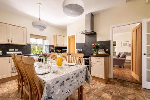 Orroland Holiday Cottages in Dandrena