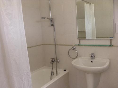 Aura Holiday Villas - image 6
