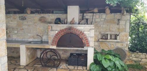 Country House Bubullime Albania (Villa - Cottage) in 科洛涅