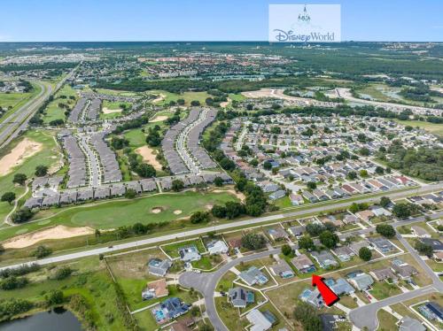 13 Mins From Disney Arcade, Private Pool, & Themed Rooms 13 Mins From Disney Arcade, Private Pool, & Themed Rooms