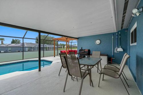 13 Mins From Disney Arcade, Private Pool, & Themed Rooms 13 Mins From Disney Arcade, Private Pool, & Themed Rooms