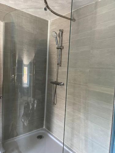 Cosy 2 bed flat in Crickhowell in 柯里克豪威爾