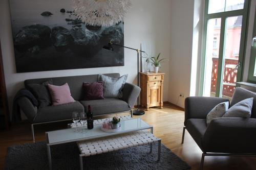 Traumhafte Etagenwohnung in Günderzeitvilla, Drážďany (fotografie 2)