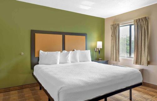 Extended Stay America Suites - Cincinnati - Blue Ash - Reagan Hwy.