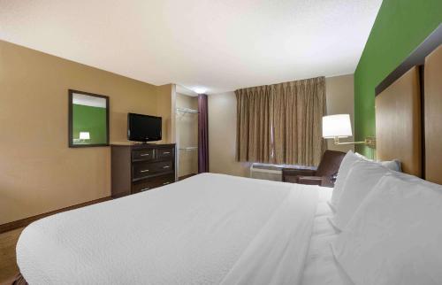 Extended Stay America Suites - Fort Wayne - South