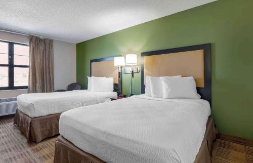 Studio with 2 Double Beds - Non-Smoking