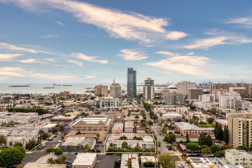East Village Arts District, King Suite with Sofa Bed NRP23-01221 in Long Beach, USA