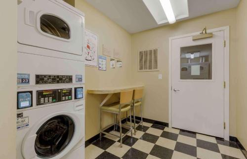 Extended Stay America Suites - Chantilly - Dulles - image 13
