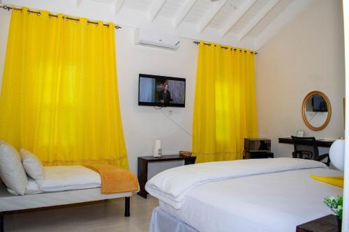 King Bed Studio/Gated/Fast Wi-Fi/Near Ocho Rios