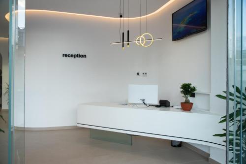 ทัศนียภาพภายนอกโรงแรม, Colosseum Hotel in คซามิล