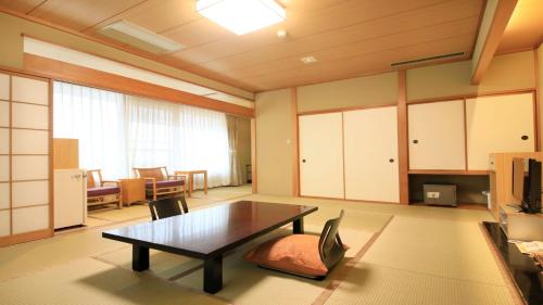 6 futon beds