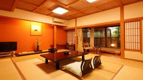 Japanese-Style Room with Semi Open-Air Bath