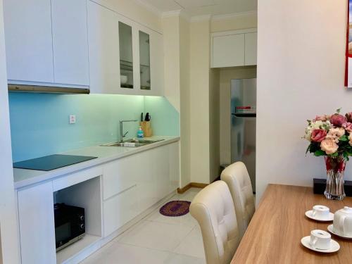 Apartment for rent- Vinhomes Central Park - 1 room