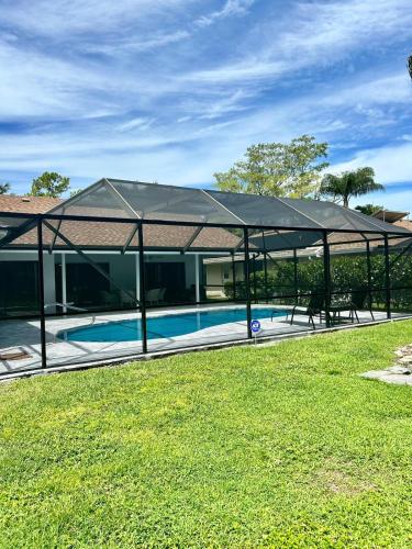 Luxurious Pool Home in Palm Beach County Florida in Wellington, USA