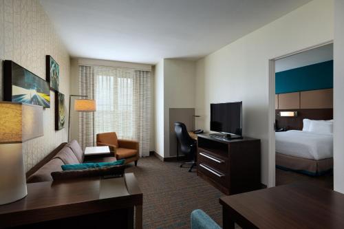 One-Bedroom Suite with Two Queen Beds