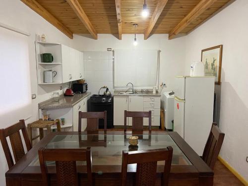 virtuve, Cabaña aquelarre (Cabana aquelarre) in Vichuquen