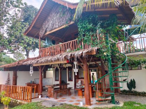 Sumatra Expedition Lodge