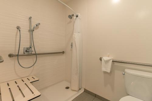 Ramada by Wyndham San Bruno SFO Airport - image 14
