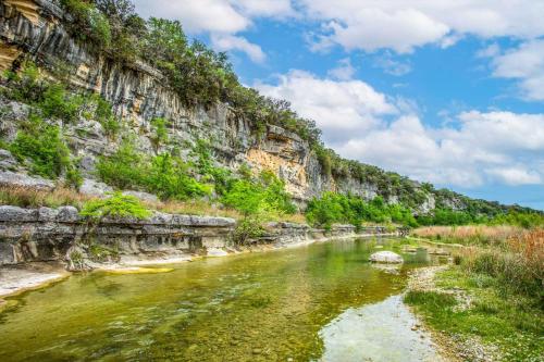 . River Rock Retreat