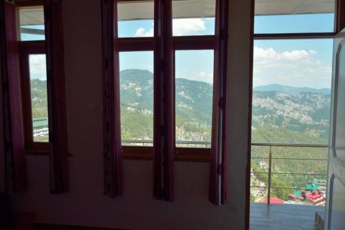 Alpine Homes 5 Bedrooms Apartment